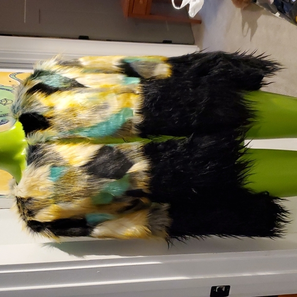 NEW Vintage style, faux fur, groovy jacket tags attached - Picture 4 of 14